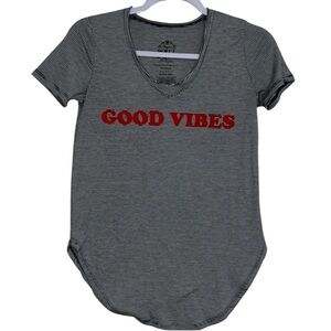 Well Worn Los Angeles “Good Vibes” Super Soft Tee Size S